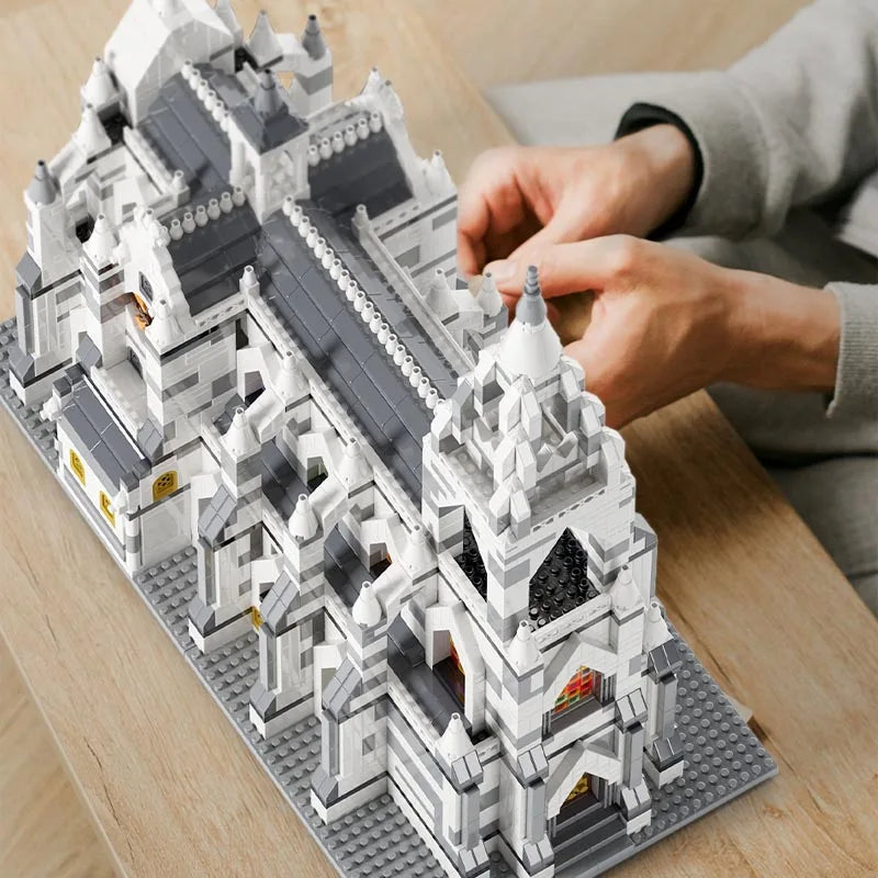 3000PCS Notre-Dame de Paris Cologne Cathedral Building Mini-Blicks Set Architectural Model